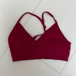 Red lululemon sports bra size 6